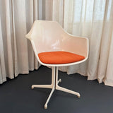 Mid-Century Modern Fiberglass Pedestal Arkana Chair by Maurice Burke