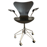 Arne Jacobsen Black Series 7 Swivel Adjustable Armchair Model 3217 Fritz Hansen