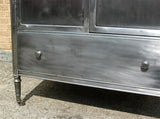 Simmons Gentleman's Chest