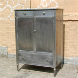 Simmons Gentleman's Chest