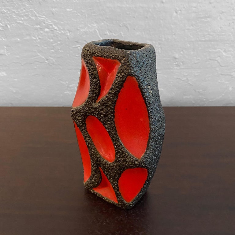 Vintage West German Fat Lava Guitar Vase By Roth Keramik – cityFoundry