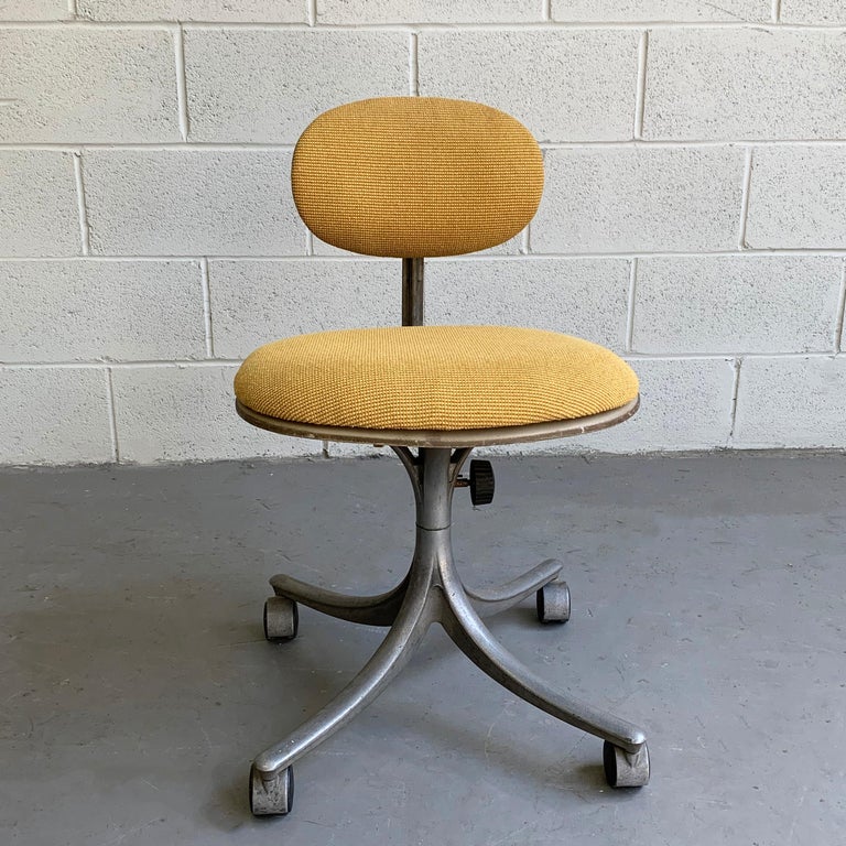 希少 Knoll /Kevi chair /Jorgen Rasmussen Vintage Upholstered KEVI Office Chair By Jorgen Rasmussen For